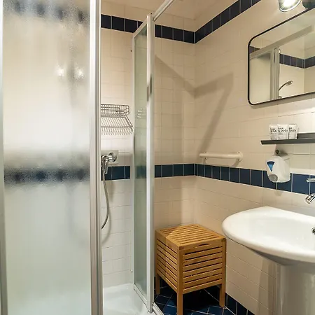 Castelmenardo39 بيت ضيافة 4*