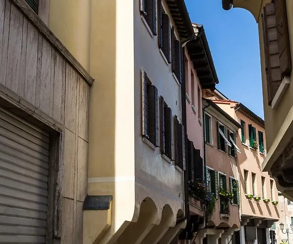 Castelmenardo39 Vendégház 4*