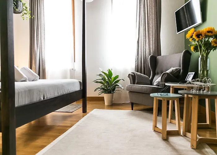 Castelmenardo39 בית הארחה